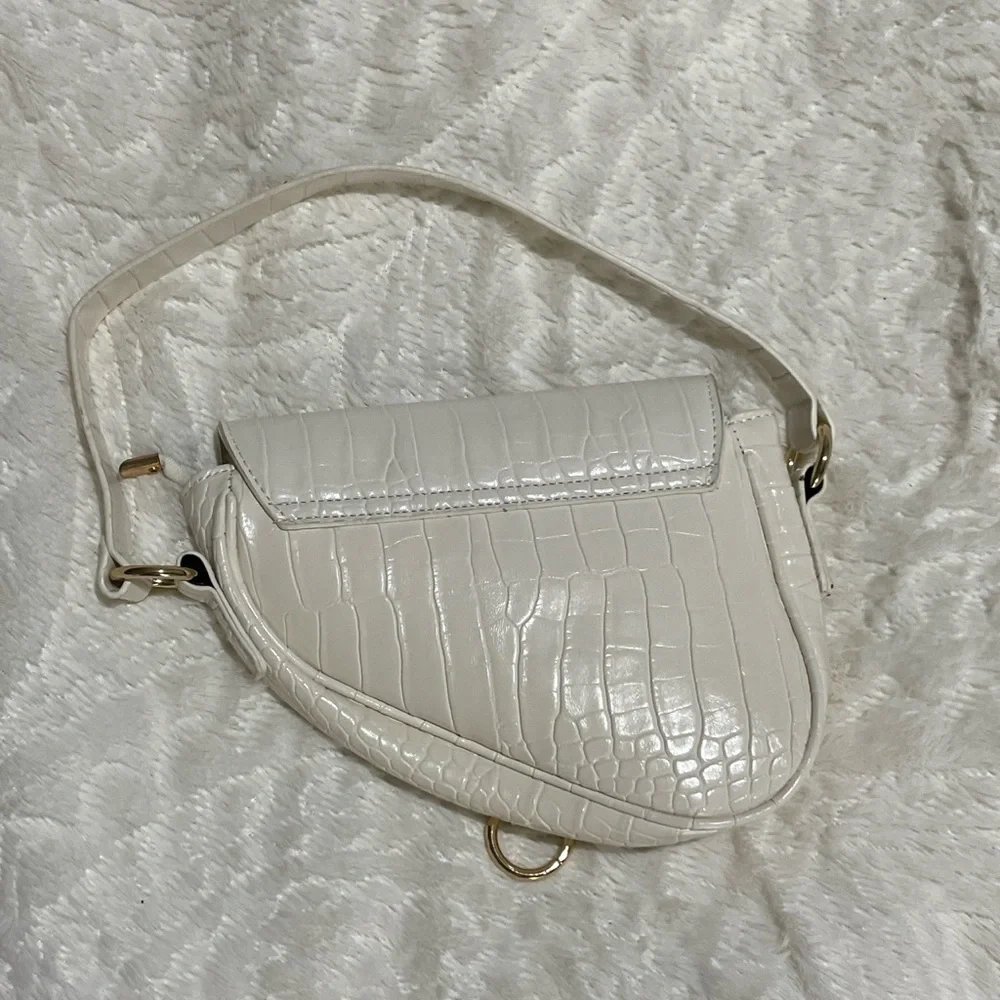 SHEIN saddle bag - Picture 2 of 2